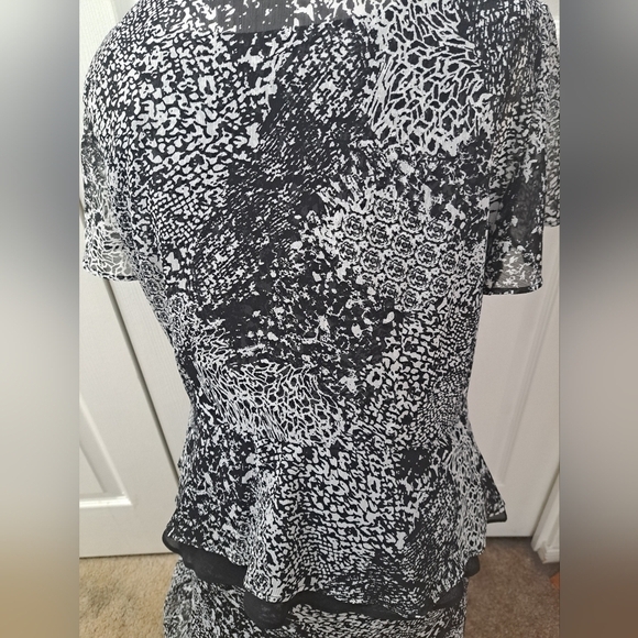 Studio 1 Sleeveless Maxi Dress With Open Top      Size 12 - Picture 9 of 16